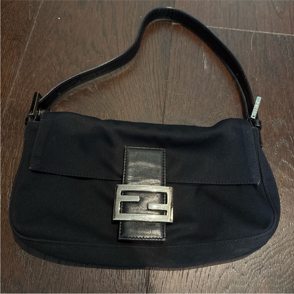Fendi Black Vintage y2k baguette Women's Bag - Picture 2 of 6